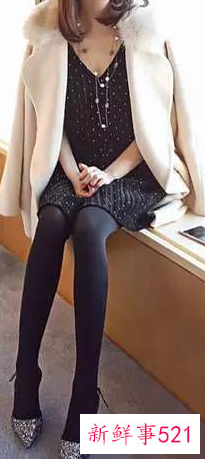 大衣搭配连衣裙