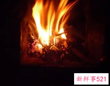 梦见火烧包包是什么意思