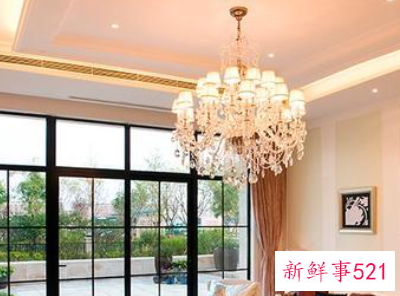 吊灯买什么材质的更好