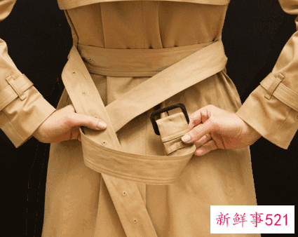 大衣腰带怎么系好看