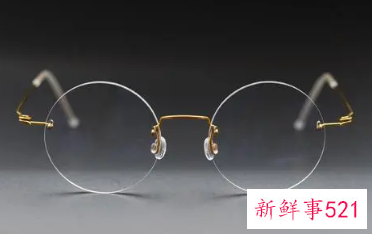 有些女生拿掉眼镜很丑