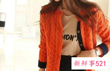 橙色的上衣怎么搭配