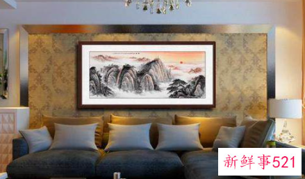 沙发墙后面的挂画有讲究吗