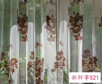 卧室门帘挂什么图案好