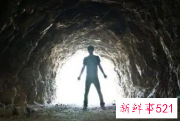 梦见身体破了个洞