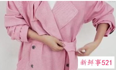 大衣腰带怎么系好看