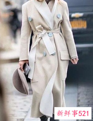 大衣腰带怎么系好看