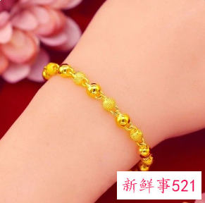 女人转运珠手链戴哪只手最好