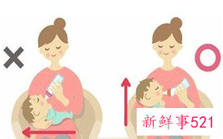 抱娃吃奶的正确姿势