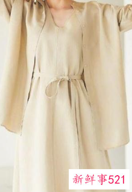 黄皮穿什么颜色的衣服最显白