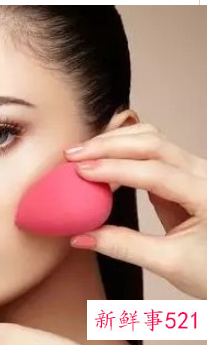 为什么每次定完妆都浮粉