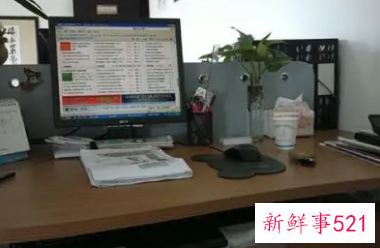 女性办公桌摆放风水正确图