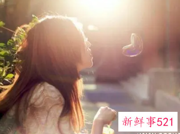 梦到认识的女生