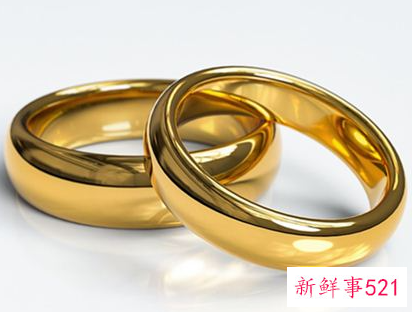 梦见捡了一个金戒指