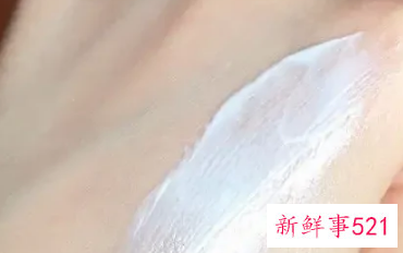 涂第二次防晒霜要不要洗脸