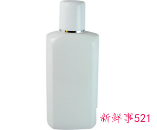 清洁水和爽肤水的区别