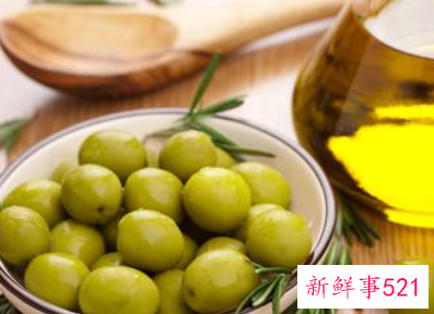 鲫鱼炖咸橄榄的功效