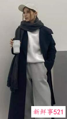 黑色大衣配什么帽子呢