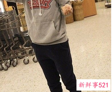 冬天卫裤怎么搭配上衣好看