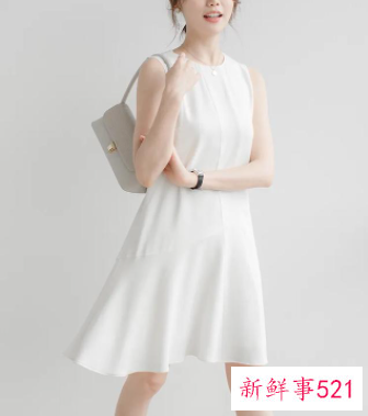 40岁的中年女性穿什么颜色