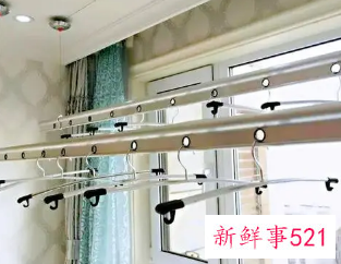 晾衣架装在客厅还是卧室