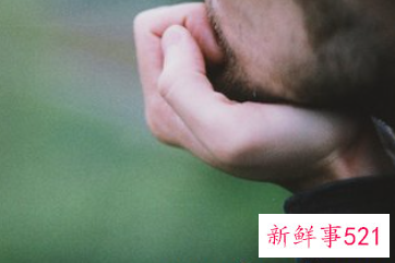 女人梦见用手机拍风景