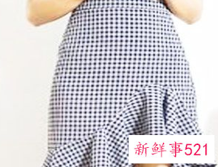 格子半身裙怎么搭配秋冬