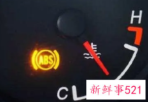 abs灯亮了会自己熄灭吗