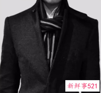 男士围巾的方法