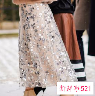 闪闪连衣裙搭配