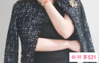 小香风外套是正装吗