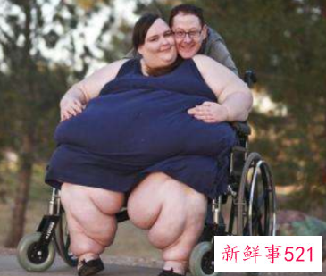 世界上最胖的人1400斤还嫌不够胖
