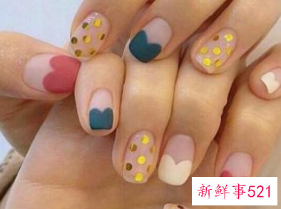 什么颜色的指甲有气质