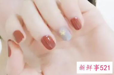 什么颜色的指甲有气质