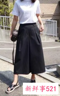 夏季穿白色还是黑色