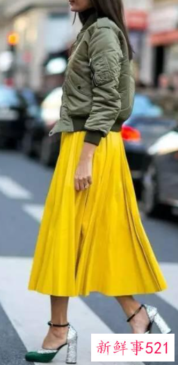 飞行夹克的搭配方法