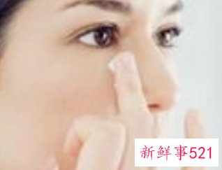 眼精华和眼霜的正确使用方法