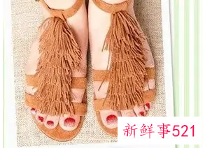 夏天涂什么脚指甲好看