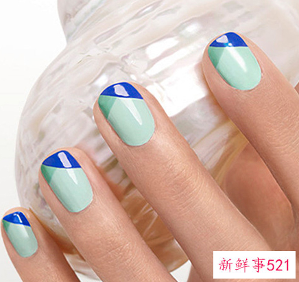 手黑美甲什么颜色好看