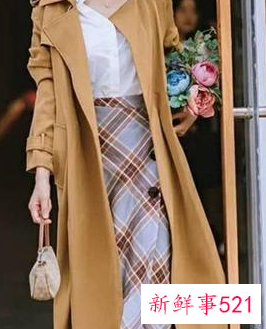 什么色的内搭是百搭款