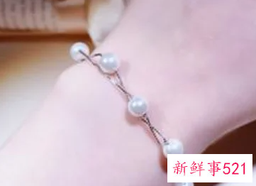 关于手链浪漫语句