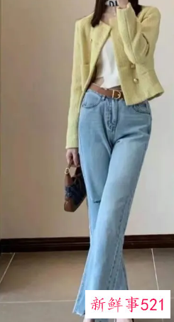 高腰直筒牛仔裤怎么配上衣