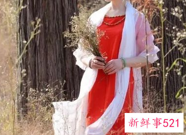 中老年人拍照姿势