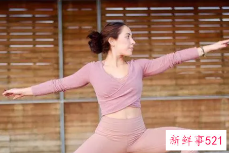 五式简单易学的瑜伽动作让你轻松瘦身