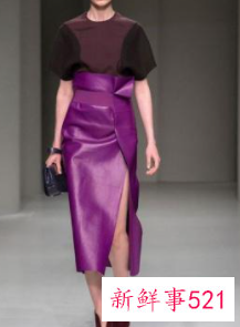 秋冬长款皮裙怎么搭配