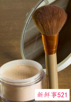 散粉粉扑的正确使用方法