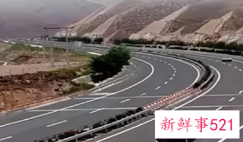 禁止超车标志含义