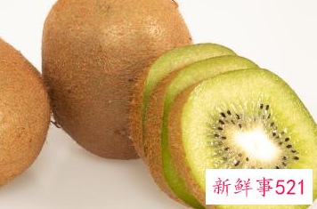 脸上脱皮吃什么水果好