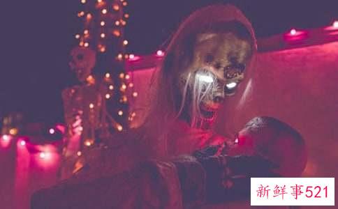 梦见和别人一起进鬼屋什么预兆