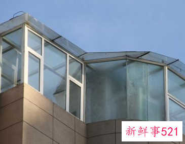 国家规定顶楼雨棚可搭吗